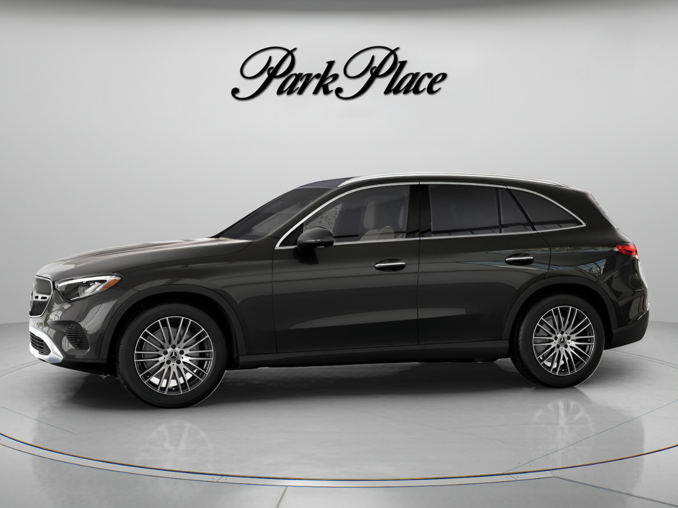 Used 2026 Mercedes-Benz GLC 300 4MATIC image 7