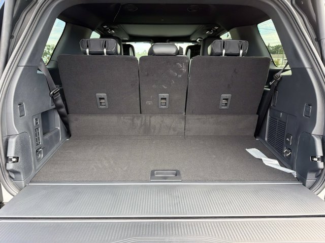 New 2026 Ford Expedition Platinum w/ Stealth Performance Package AWD/4WD image 27