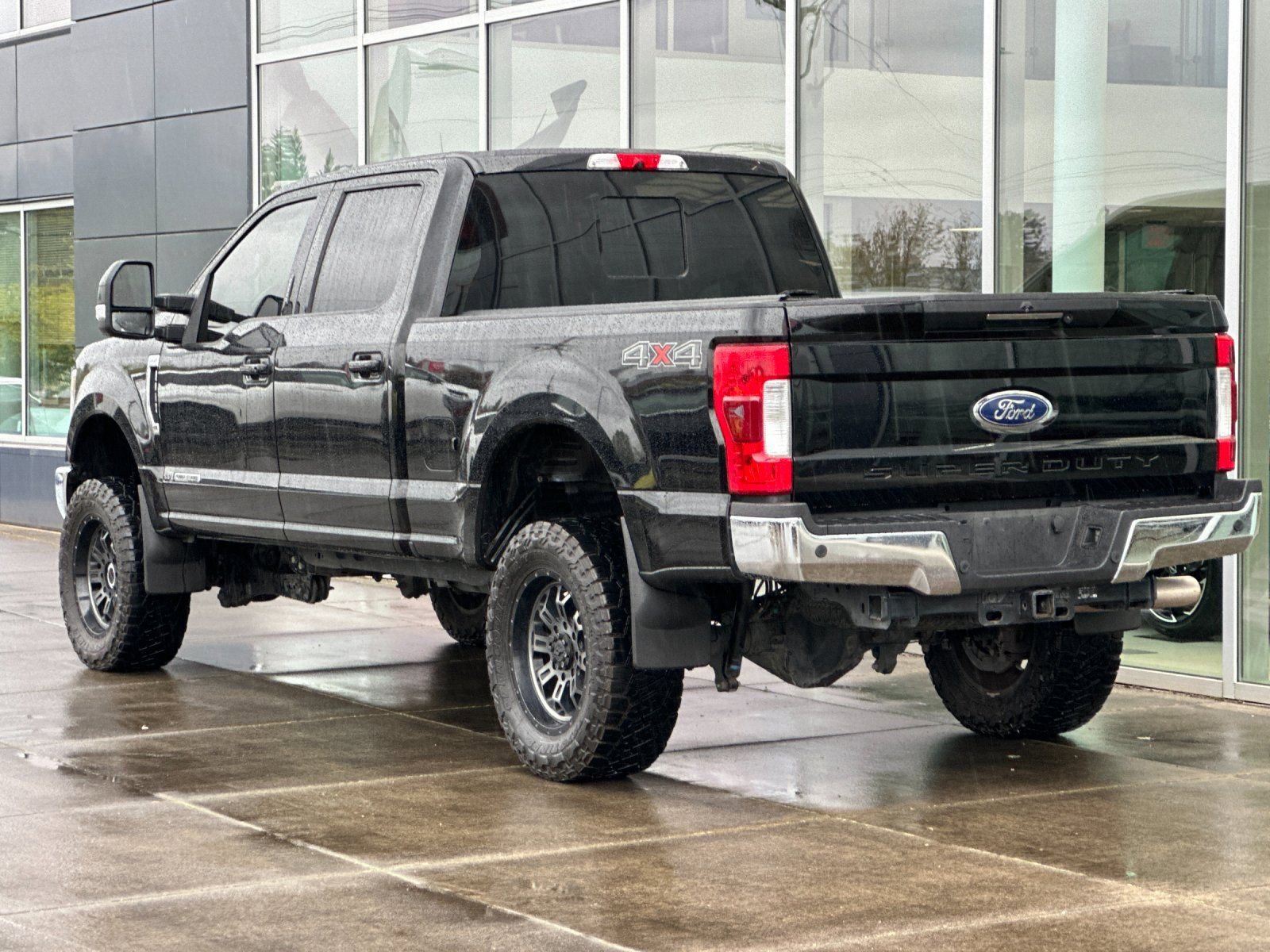 Used 2018 Ford F350 Lariat w/ Lariat Ultimate Package AWD/4WD image 5