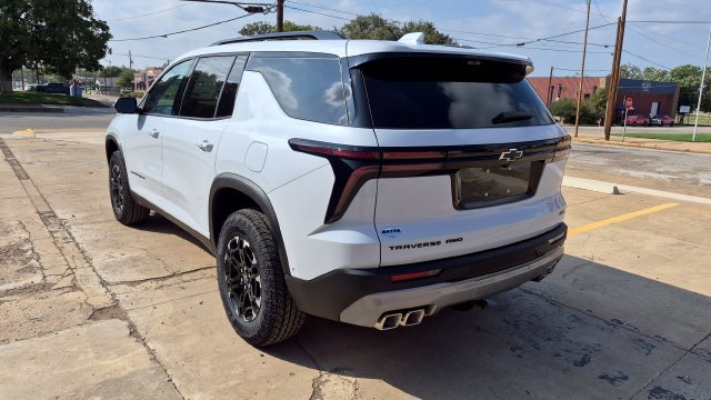 New 2027 Chevrolet Traverse Z71 w/ Enhanced Driving Package AWD/4WD image 5