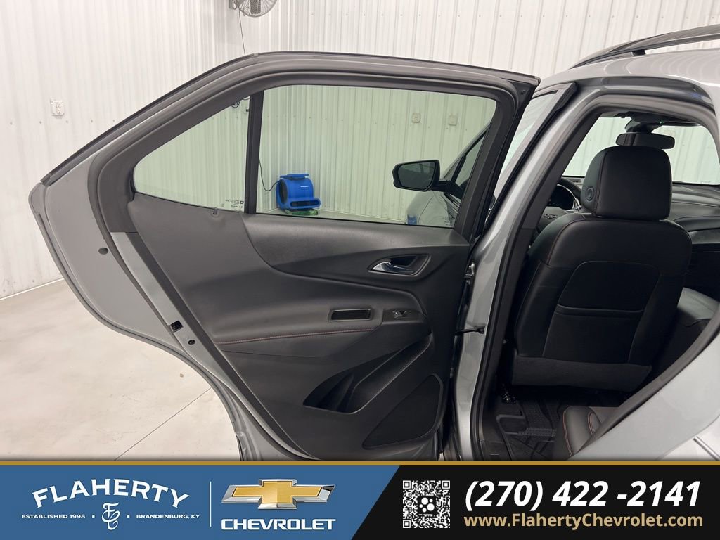 Used 2023 Chevrolet Equinox RS w/ LPO, Floor Liner Package image 10