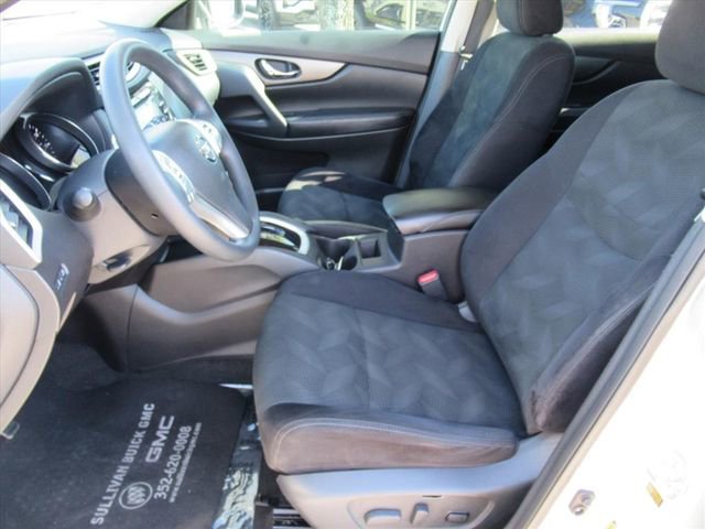Used 2015 Nissan Rogue SV image 15