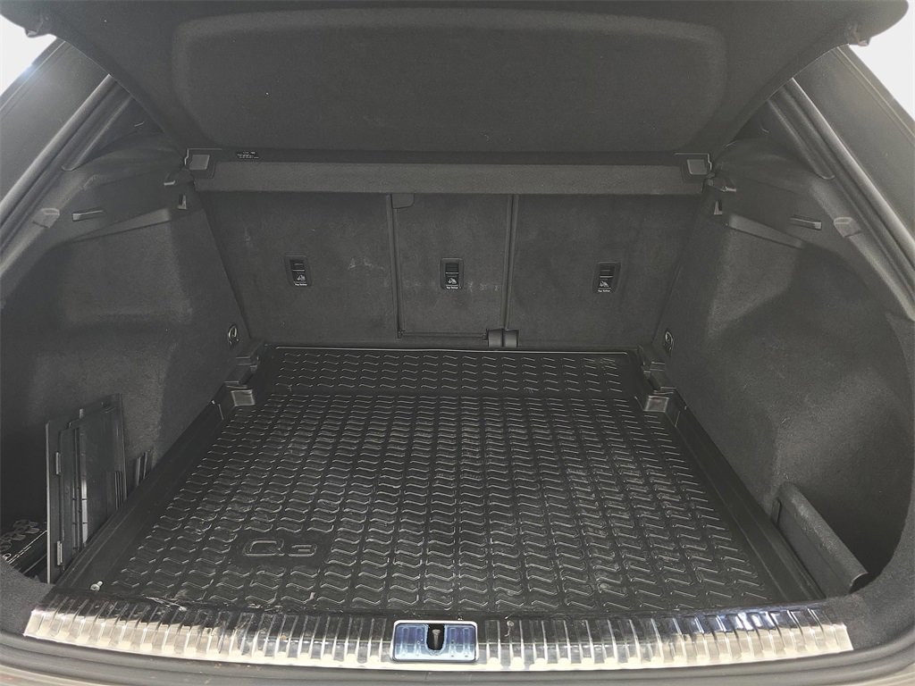 Used 2021 Audi Q3 2.0T Premium Plus w/ Premium Plus Package image 29