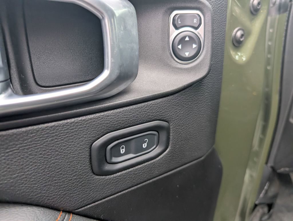 Used 2021 Jeep Gladiator Mojave image 16