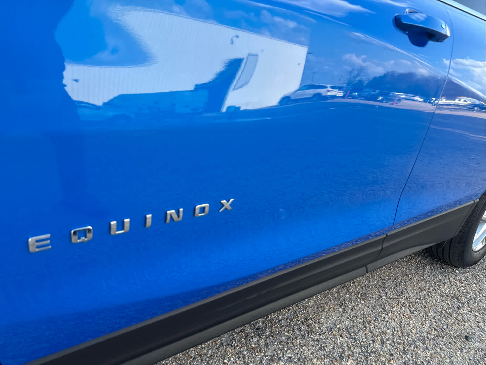 Used 2024 Chevrolet Equinox LT w/ LPO, Floor Liner Package FWD image 16