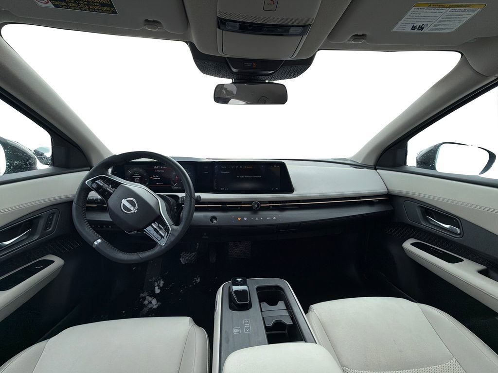 Used 2024 Nissan Ariya AWD image 9