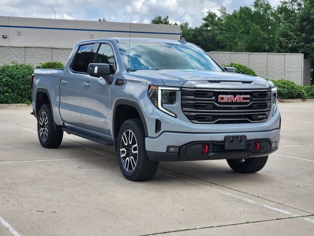 Used 2024 GMC Sierra 1500 AT4 w/ Technology Package AWD/4WD image 4
