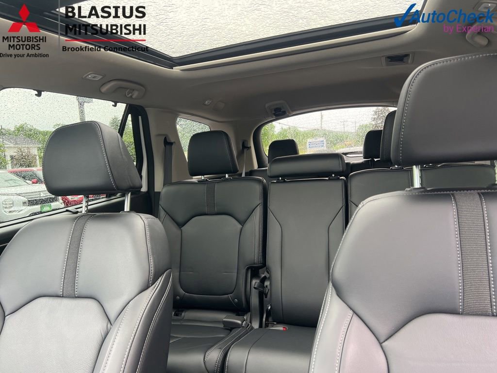 Used 2023 Honda Pilot Touring image 38