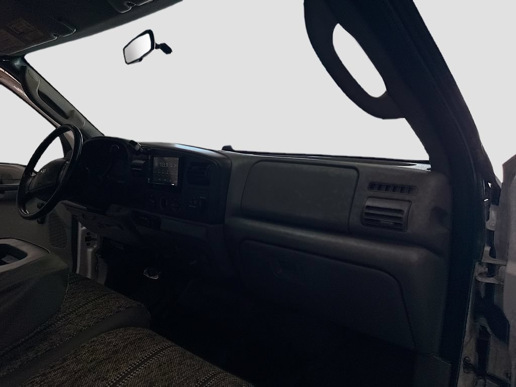 Used 2006 Ford F350 4x4 Regular Cab Super Duty image 24
