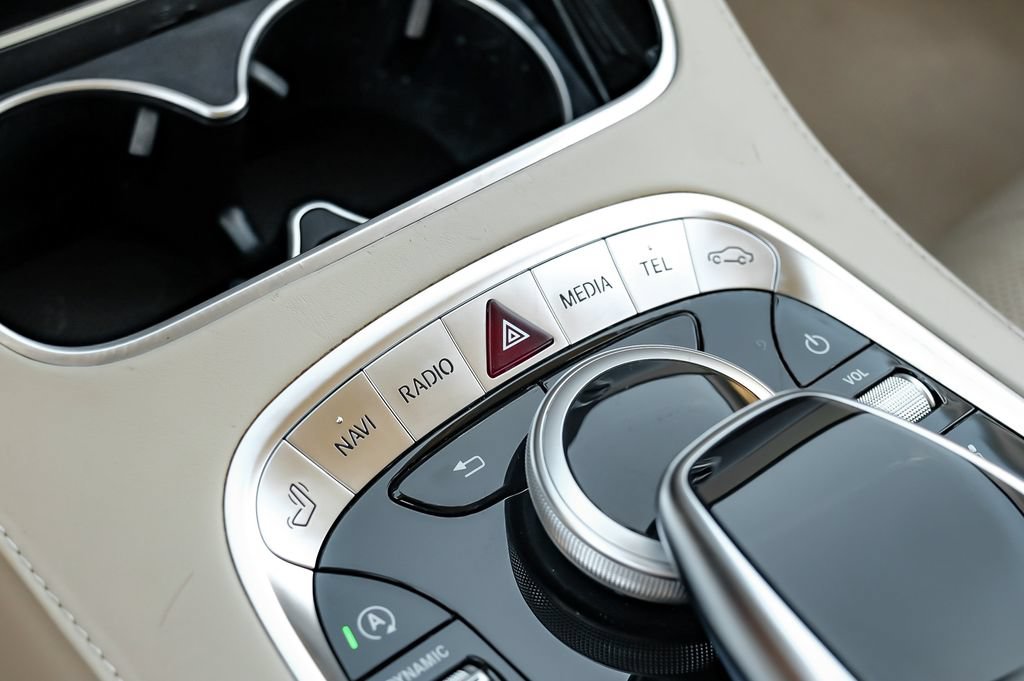 Used 2019 Mercedes-Benz S 560 Sedan image 25