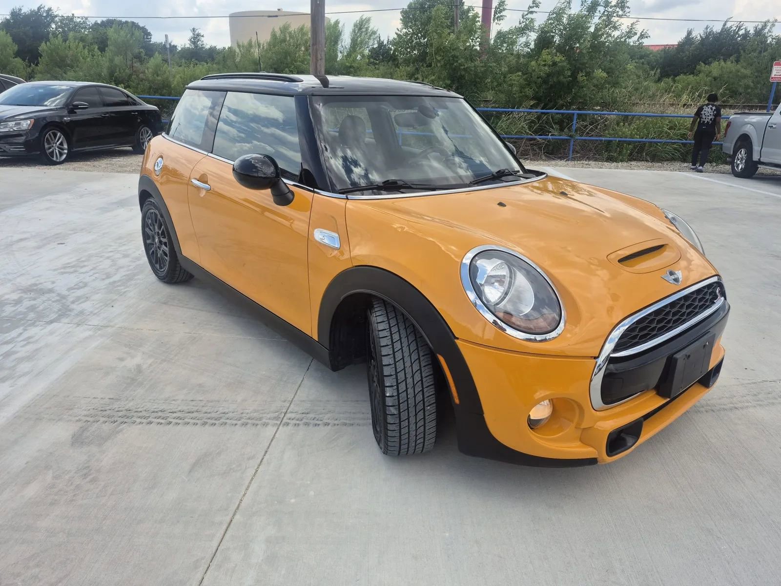 Used 2015 MINI Cooper S FWD image 4