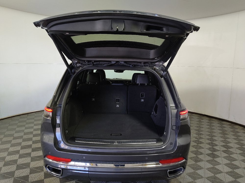 Used 2022 Jeep Grand Cherokee Overland AWD/4WD image 29