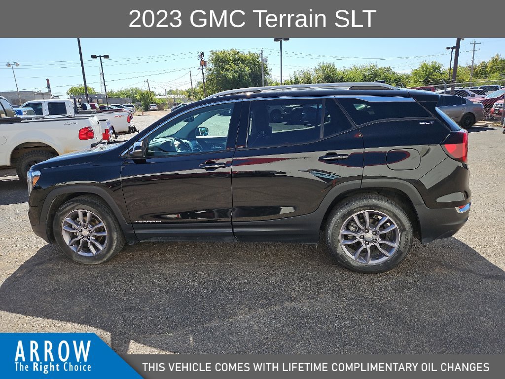 Used 2023 GMC Terrain SLT FWD image 7