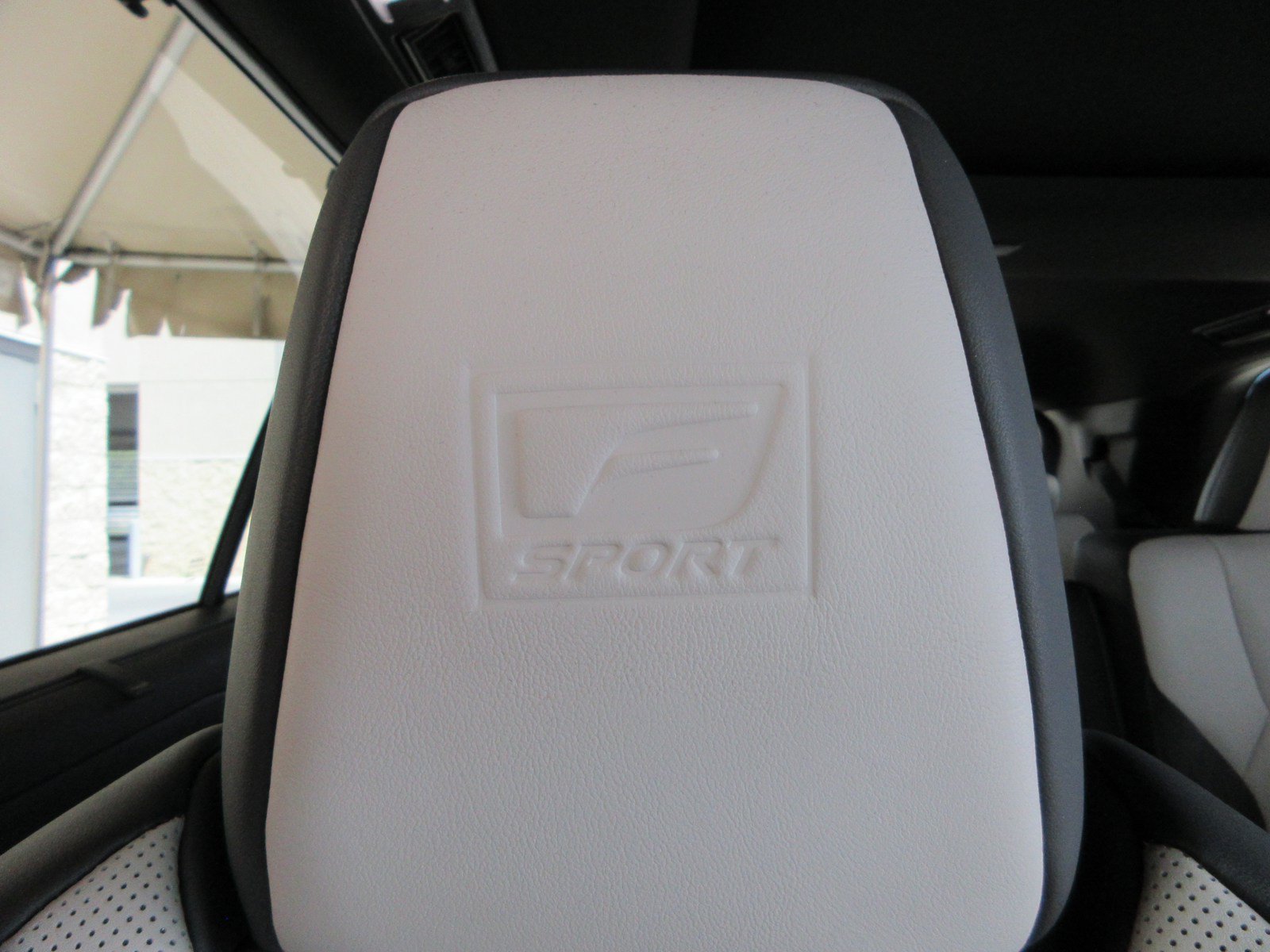 Used 2026 Lexus TX 500h AWD w/ Technology Package image 32