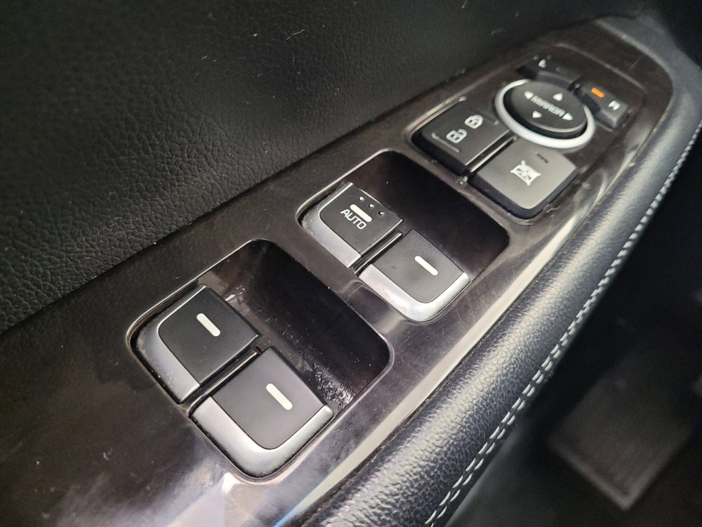 Used 2017 Kia Sorento AWD image 27