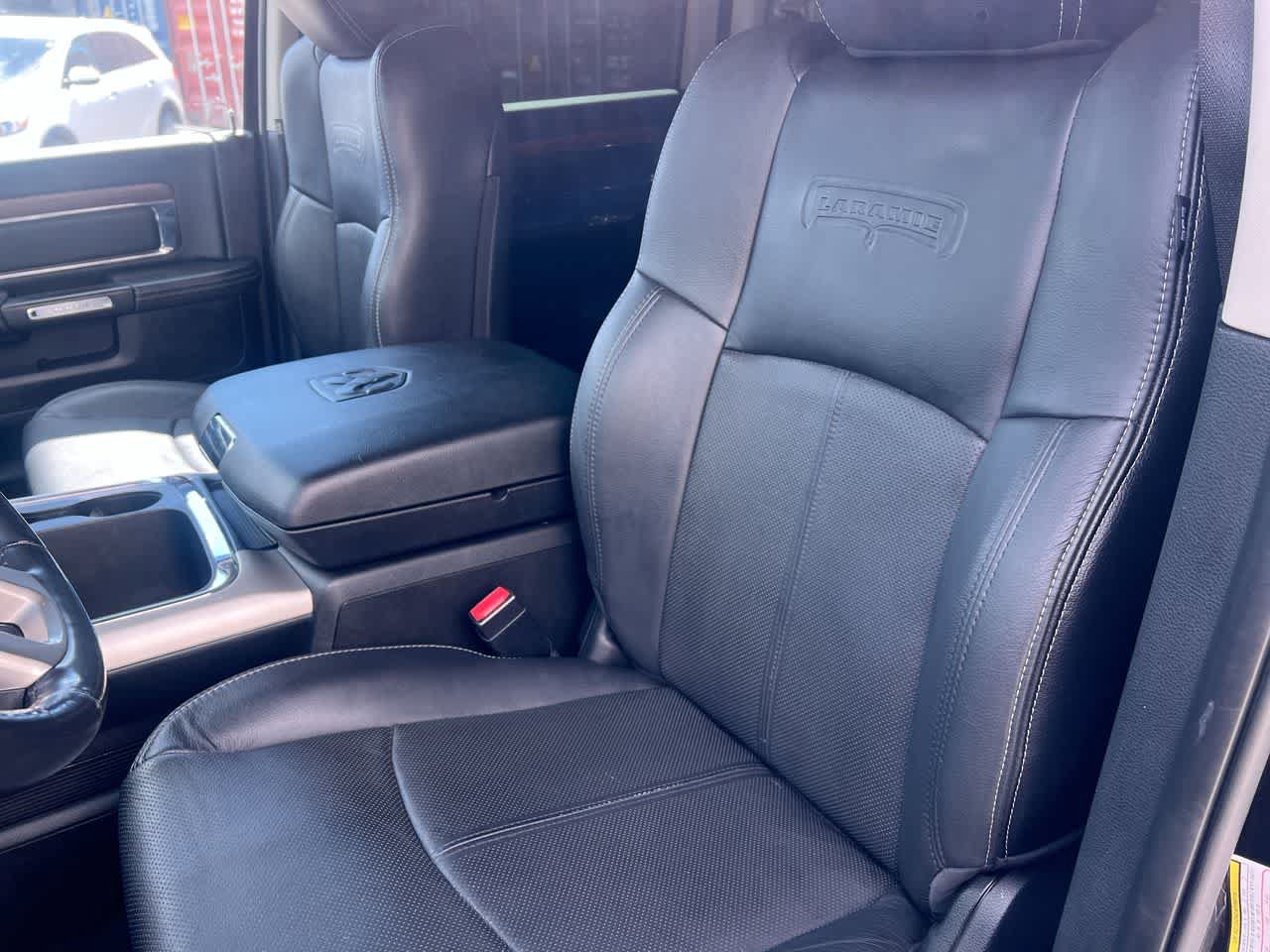 Used 2018 RAM 2500 Laramie w/ Cold Weather Group AWD/4WD image 11