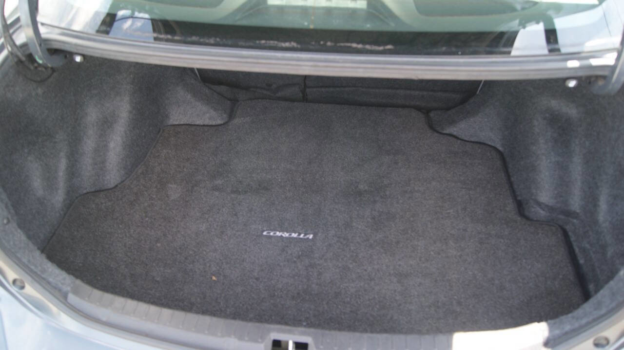 Used 2012 Toyota Corolla LE image 8