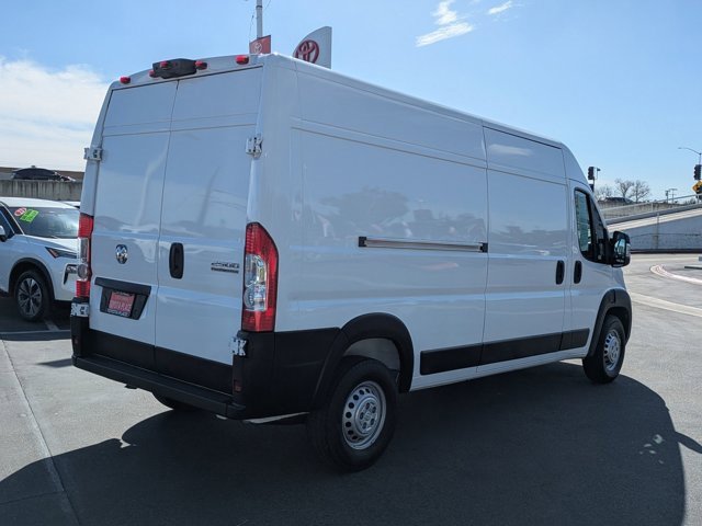 Used 2025 RAM ProMaster 2500 w/ Convenience Group image 11