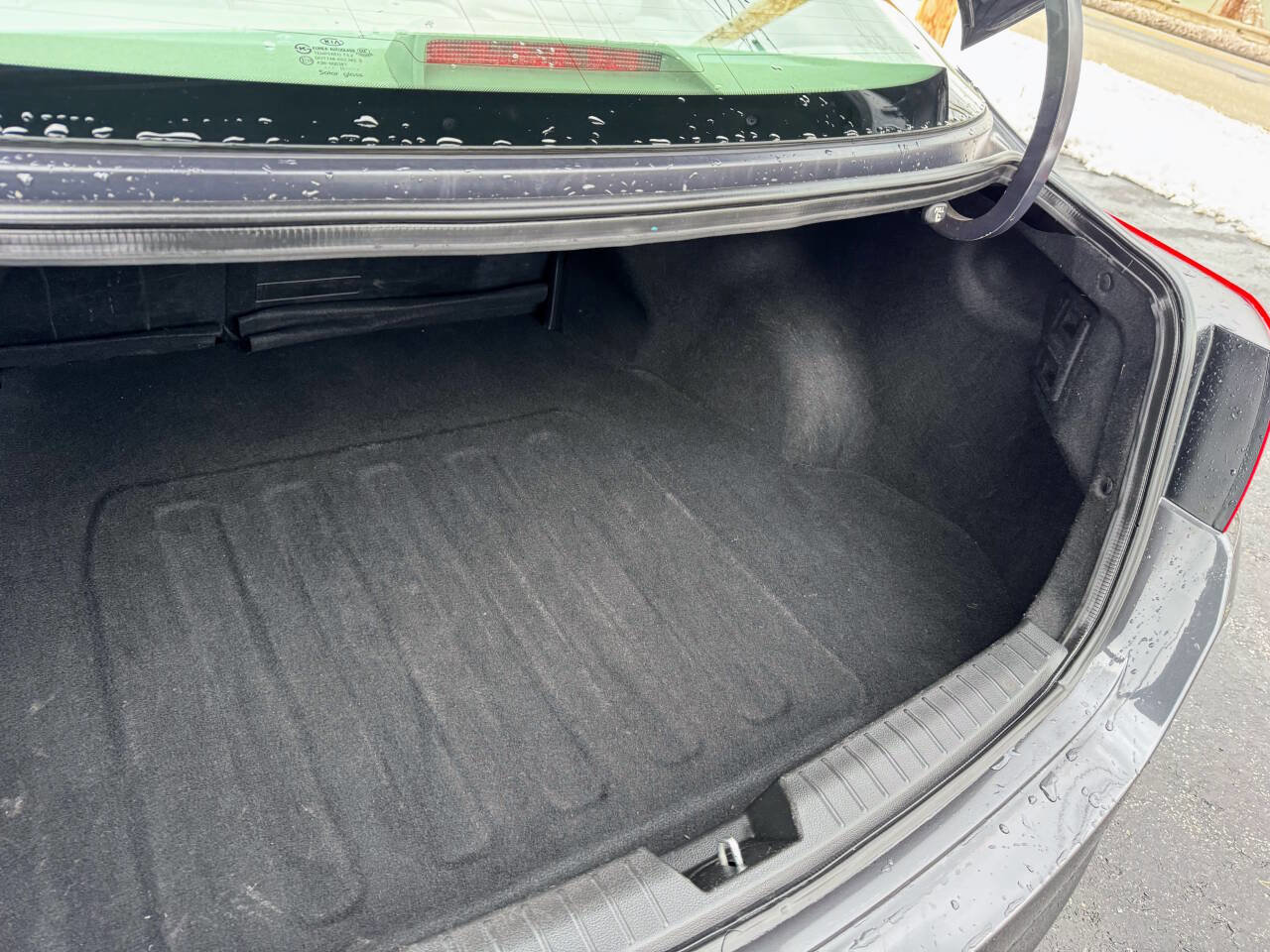 Used 2011 Kia Optima LX image 31