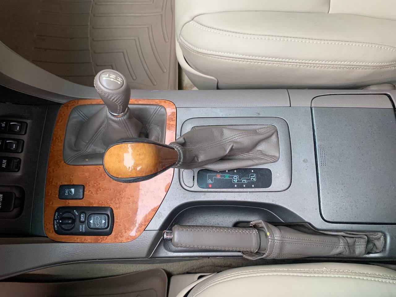 Used 2007 Lexus GX 470 image 36