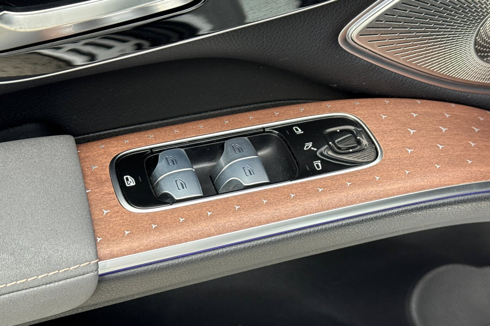 Certified 2024 Mercedes-Benz EQS 450+ 4MATIC SUV image 13