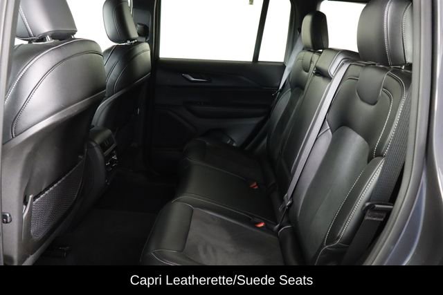 Used 2024 Jeep Grand Cherokee Altitude RWD image 17