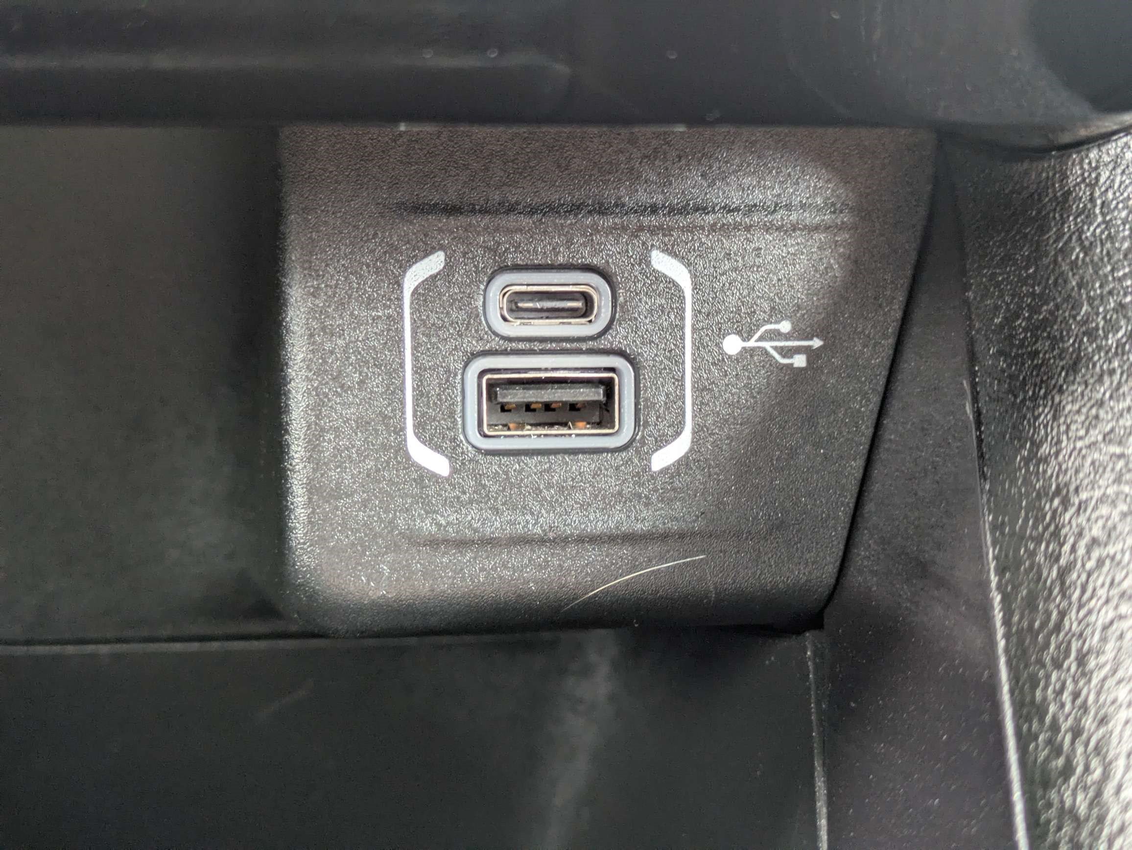 Used 2025 Jeep Compass Latitude AWD/4WD image 21