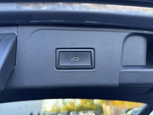 Certified 2021 Volkswagen Atlas SE w/ Panoramic Sunroof Package image 30