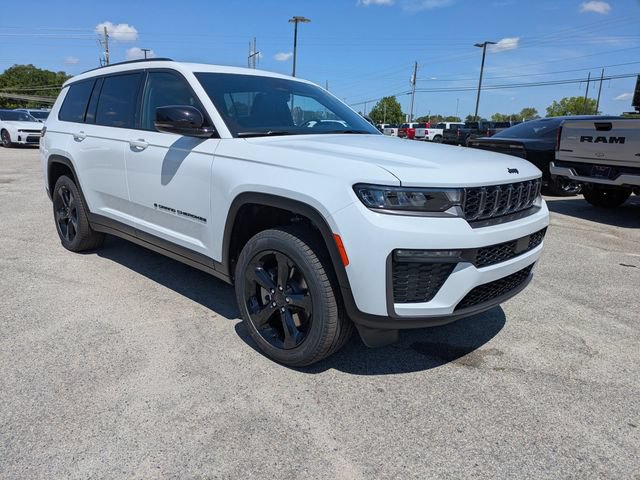 New 2026 Jeep Grand Cherokee L Limited AWD/4WD image 2