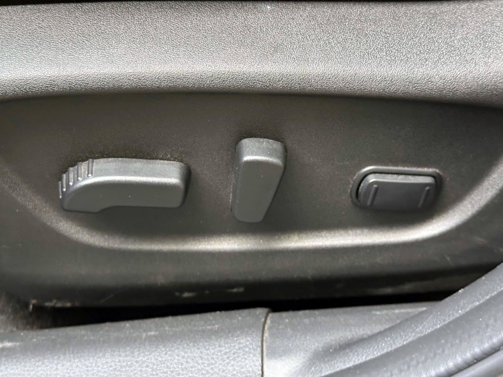 Certified 2021 Nissan Rogue Sport SV AWD/4WD image 17