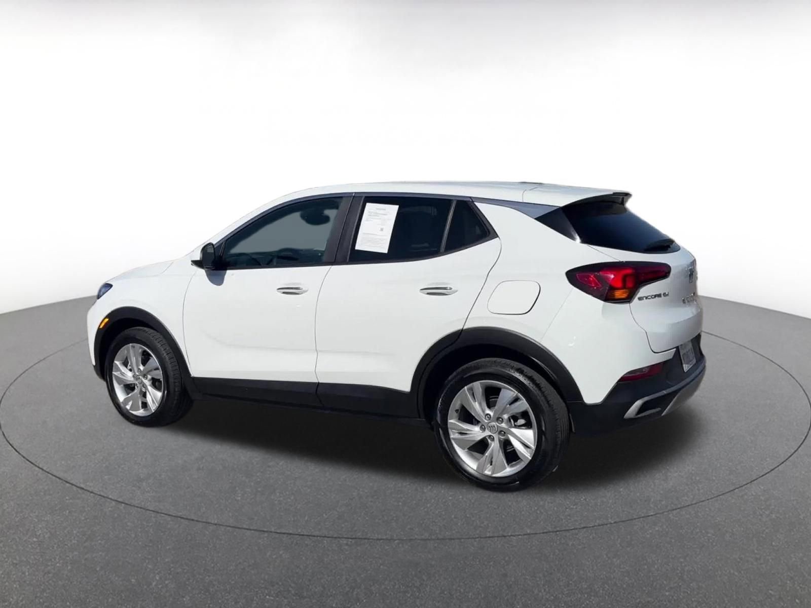 Used 2025 Buick Encore GX Preferred FWD image 10