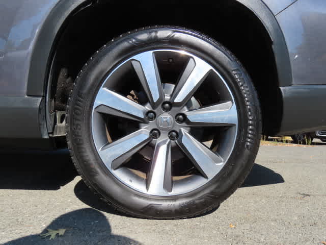 Certified 2023 Honda Pilot Touring image 10