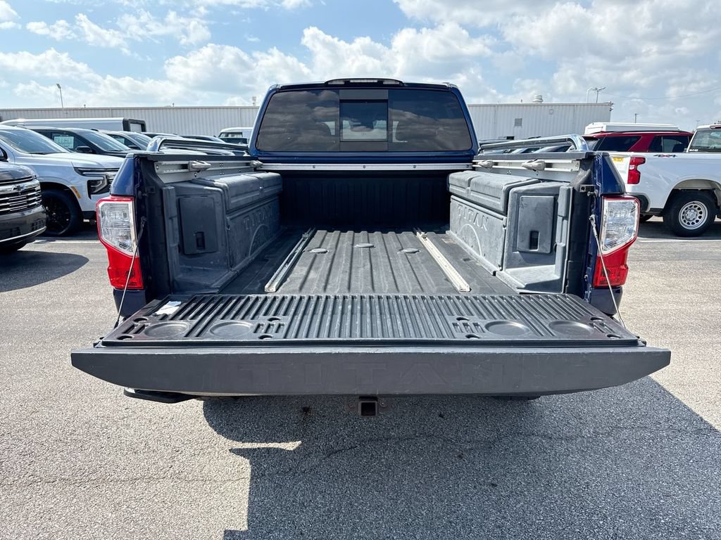 Used 2017 Nissan Titan Platinum Reserve AWD/4WD image 24