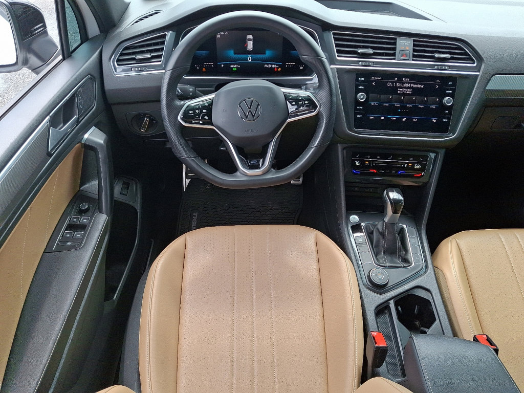 Used 2022 Volkswagen Tiguan SE R-Line image 22