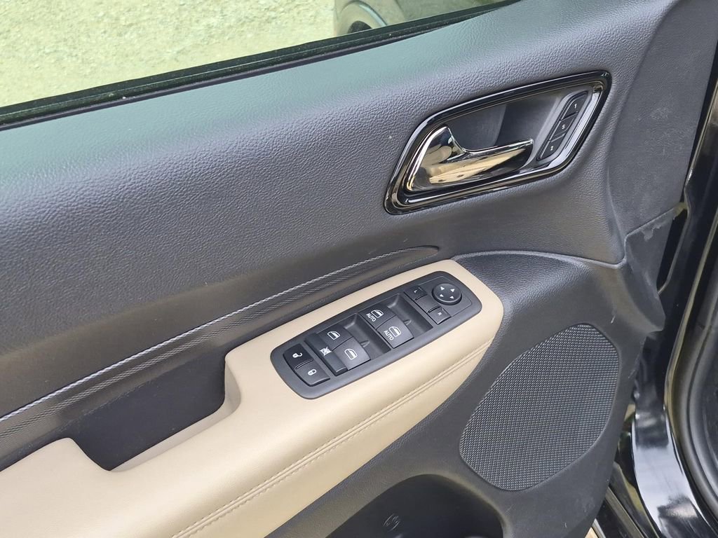 Used 2022 Dodge Durango GT RWD image 14