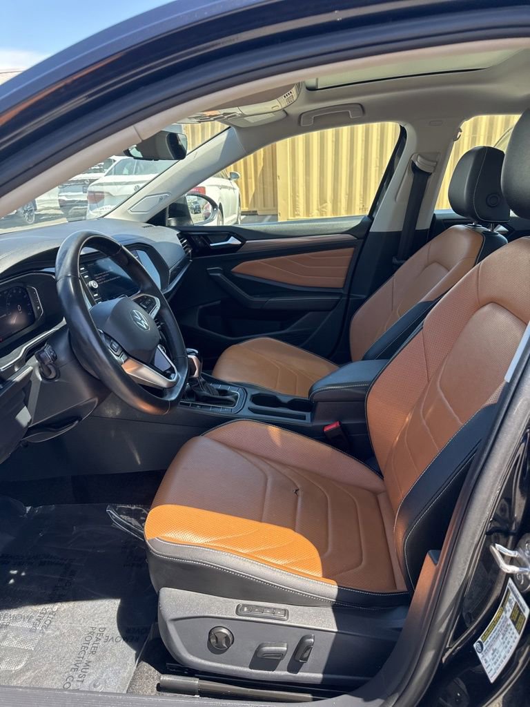 Used 2024 Volkswagen Jetta SEL FWD image 11