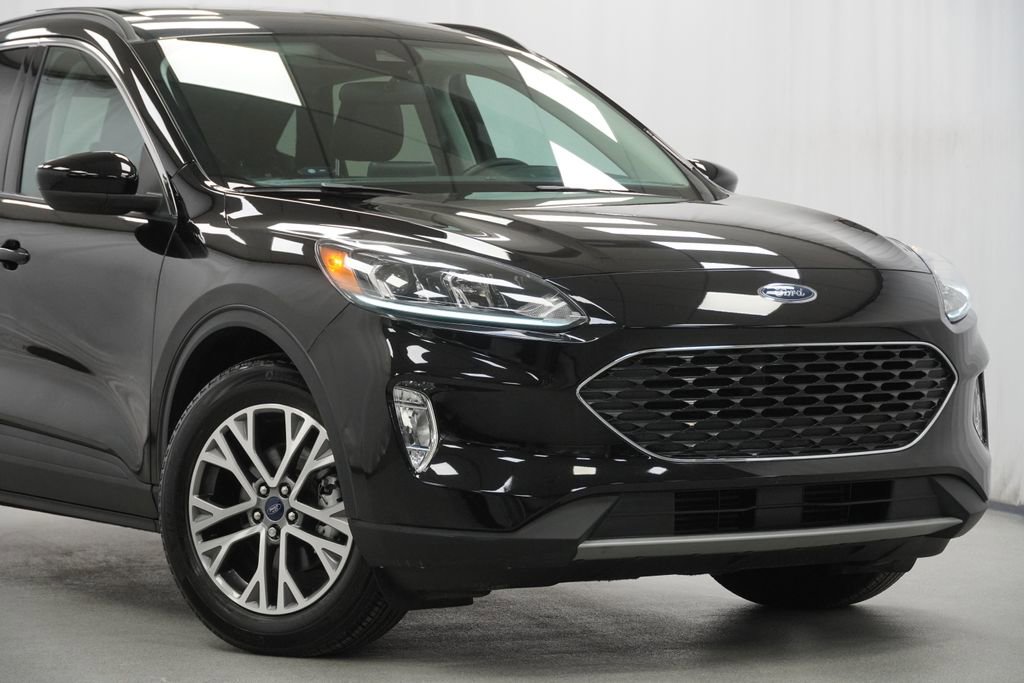 Used 2021 Ford Escape SEL w/ Technology Package image 3