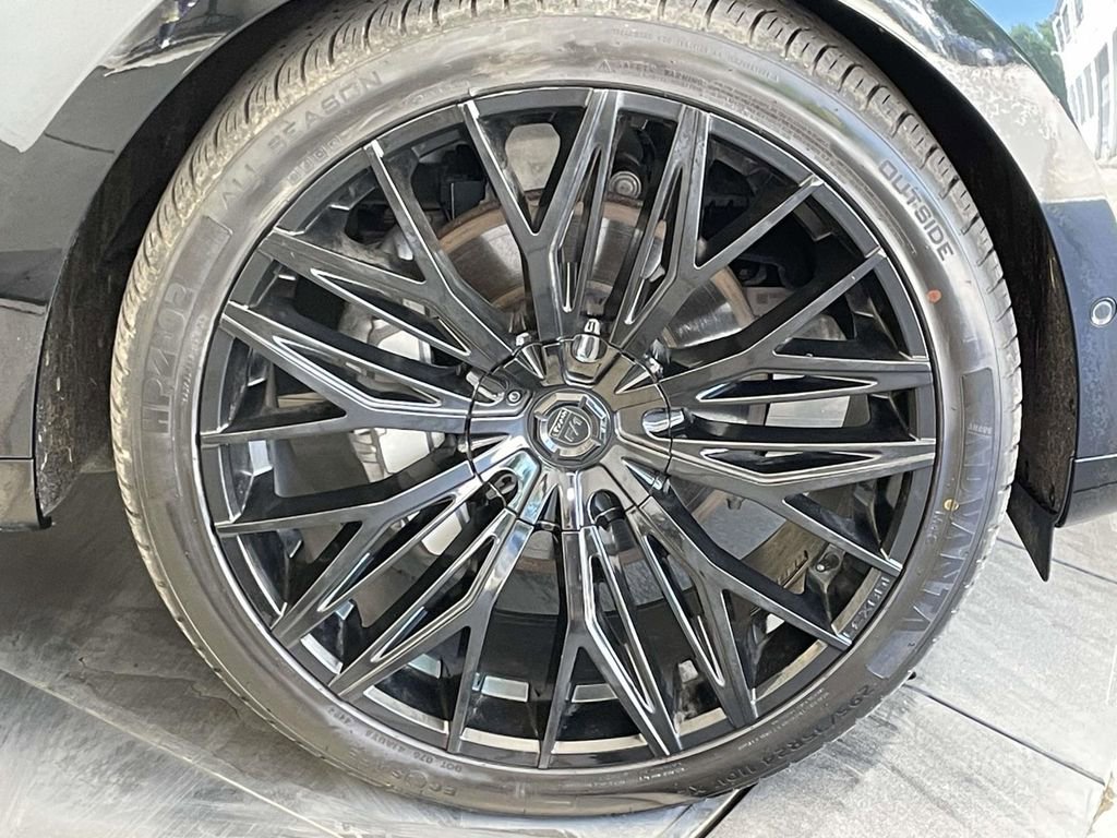 Used 2023 Land Rover Range Rover Long Wheelbase SE AWD/4WD image 14
