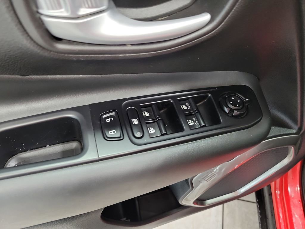 Used 2023 Jeep Renegade Limited w/ Limited Elite Group image 26