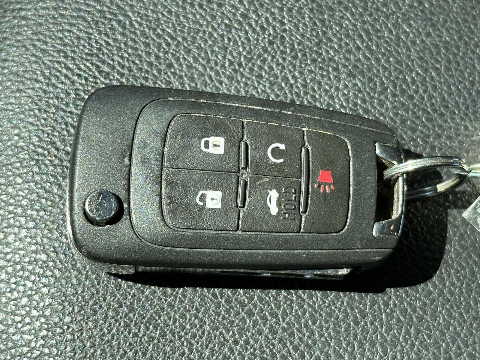 Used 2015 Chevrolet Cruze LT w/ Sun And Sound Package image 14