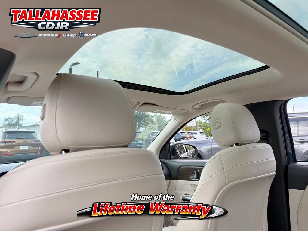 Used 2021 Mercedes-Benz GLA 250 w/ Premium Package image 36