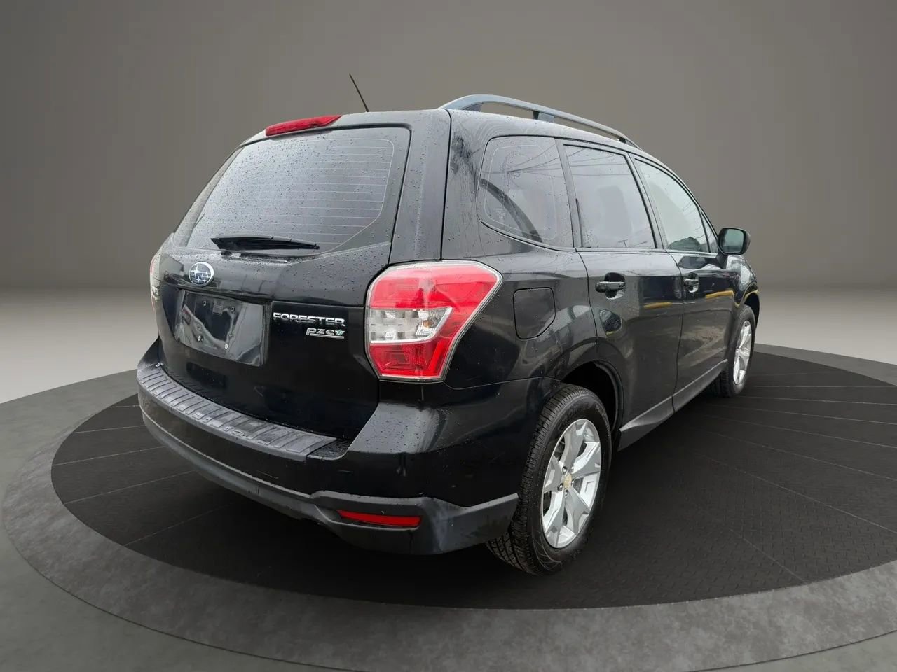 Used 2015 Subaru Forester 2.5i w/ Alloy Wheel Package AWD/4WD image 5