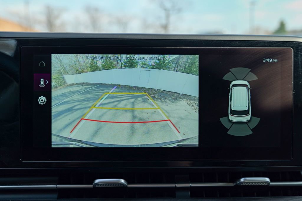 Used 2024 Kia Carnival EX image 55