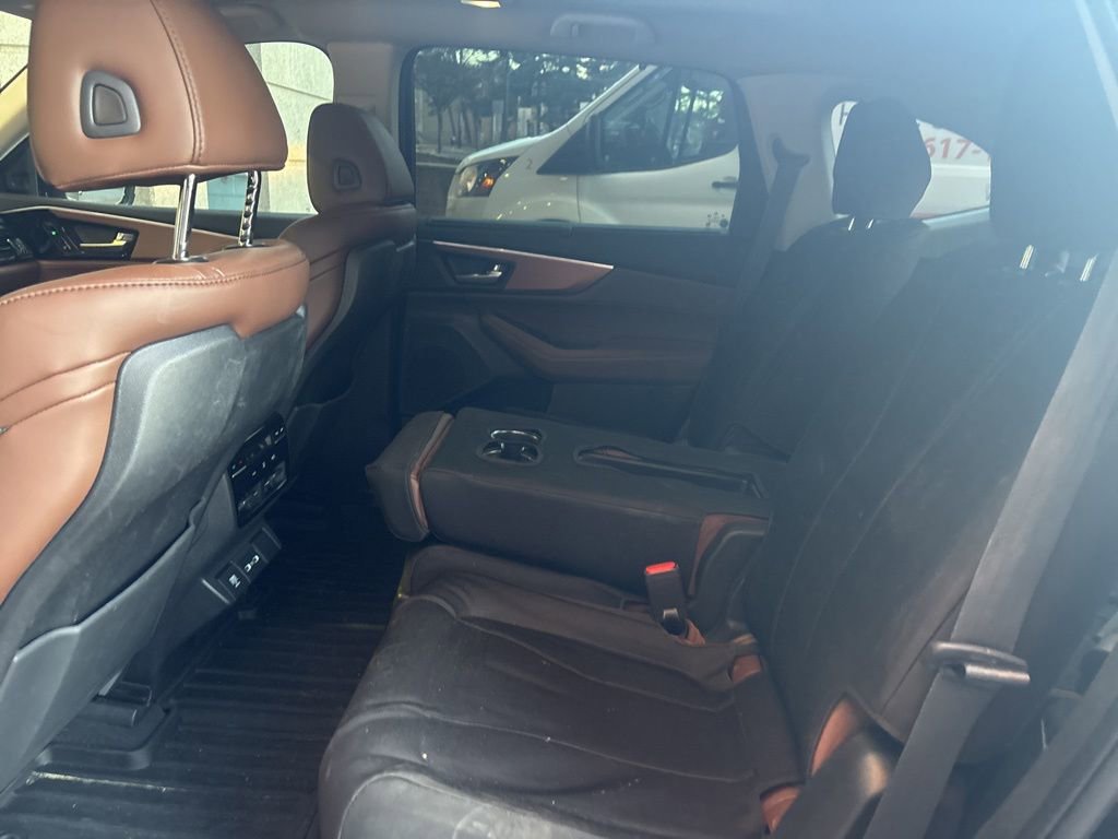 Used 2022 Acura MDX SH-AWD w/ Technology Package image 9