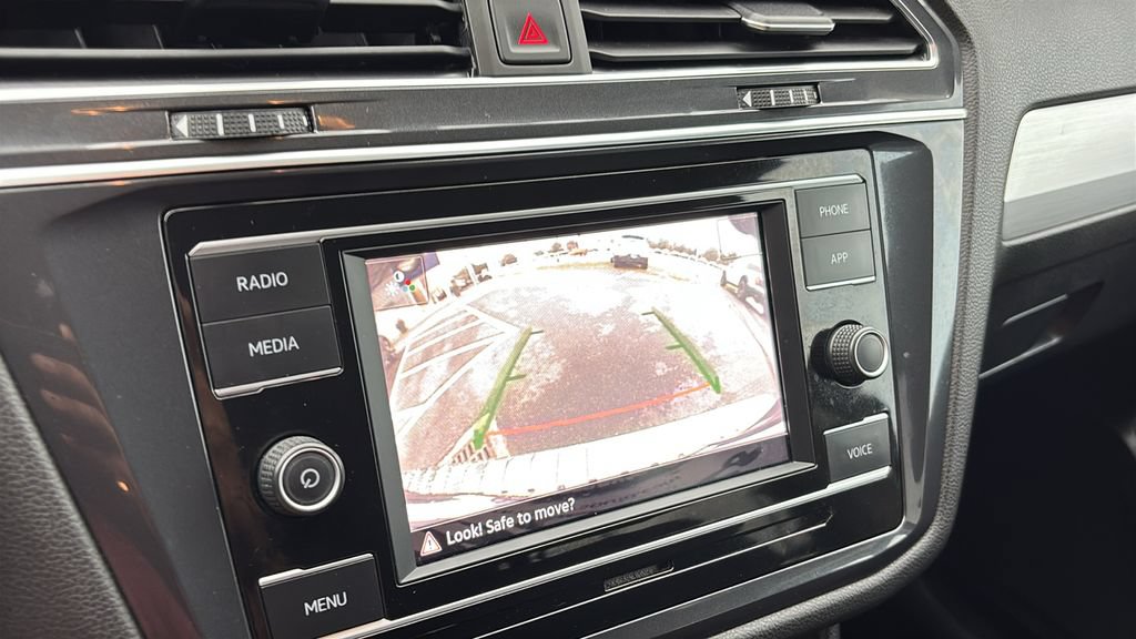 Used 2021 Volkswagen Tiguan S FWD image 18