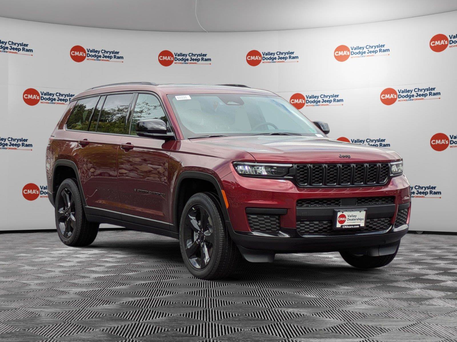 New 2025 Jeep Grand Cherokee L Altitude AWD/4WD image 3