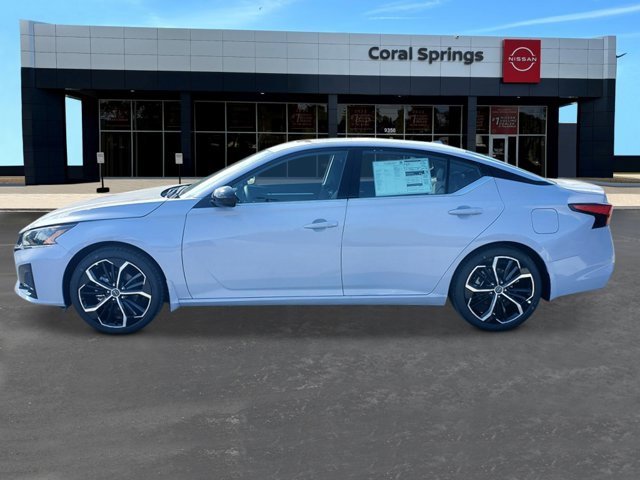 New 2025 Nissan Altima 2.5 SR w/ SR Premium Package image 2