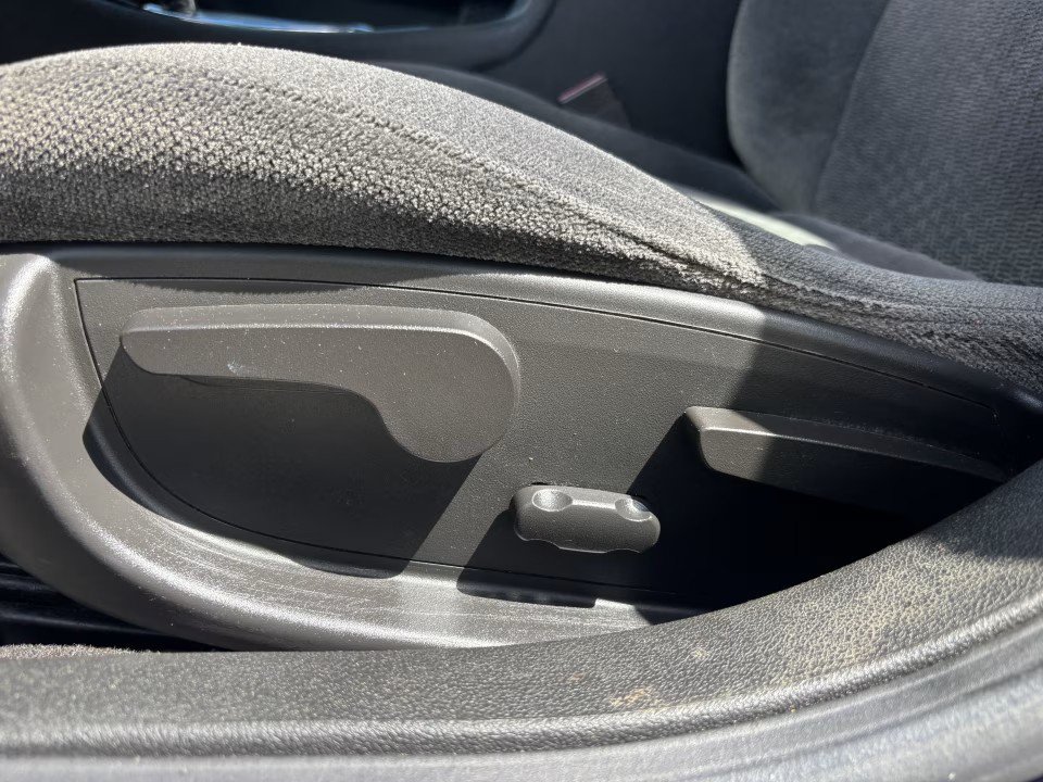 Used 2012 Chevrolet Impala LT FWD image 15