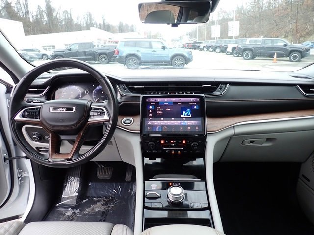 Used 2021 Jeep Grand Cherokee L Summit w/ Advanced Protech Group IV image 20