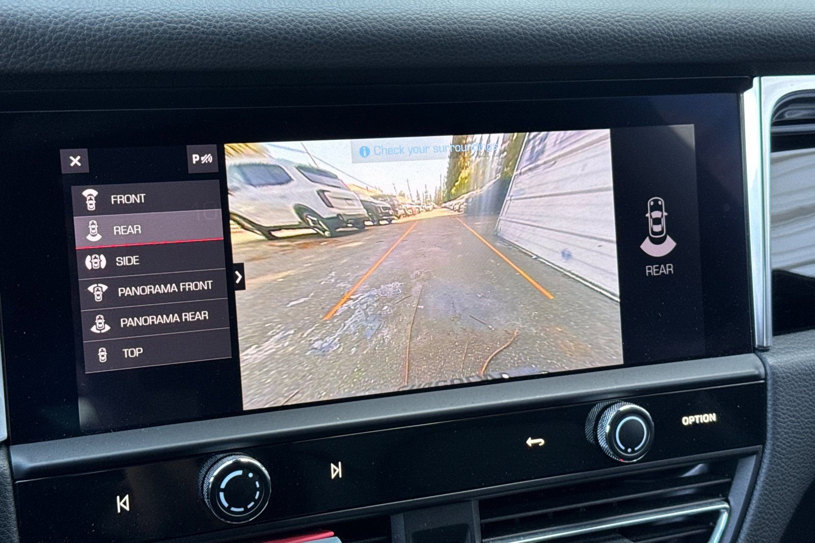 Used 2022 Porsche Macan S image 19